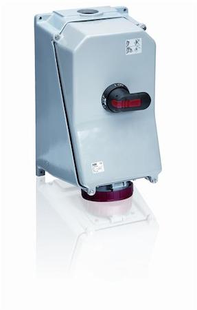 ABB 2CMA168053R1000 Switched interlocked socket-outlet, 6h, 125A, IP44, 3P+N+E