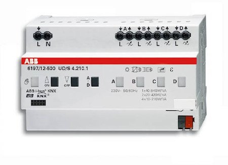 ABB 6197-0-0025 6197/12-500 Светорегулятор универсальный 4х210Вт