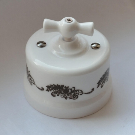BIRONI B1-203-01-D2/1 Бел Перекрестный выключатель, стандарт. Декор d2/1