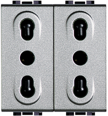 BTicino NT4180/2 Блок из 2х розеток 2П + заземление 10А и 16А центр.расстояние 19 и 26 мм закрытого типа 2 модуля
