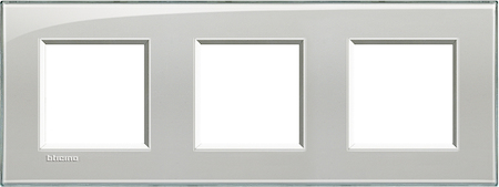 BTicino LNA4802M3KG LivingLight Рамка прямоугольная, 3 поста, цвет Серое небо