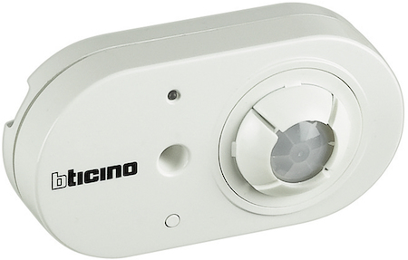 BTicino BMSE1001 My Home Пассивный ИК датчик движения с датчиком освещенности, потолочного крепления