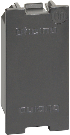 BTicino K4950 LN Заглушка 1М