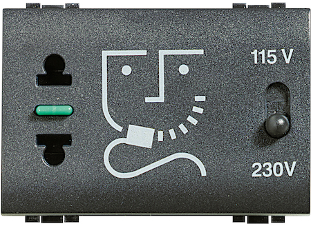 BTicino L4177 Розетка для бритв с изолирующим трансформатором, питание 230В 50/60Гц