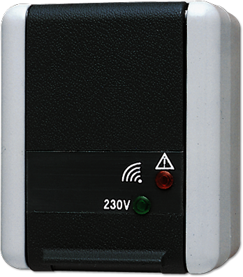 JUNG 821UFW Розетка IP 44 с защитой от перенапряжения 16A 250V~ ; для накладного монтажа