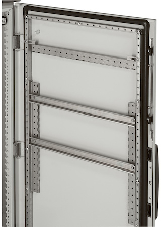 Legrand 047719 Профиль монтаж.дверной 600мм