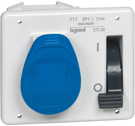 Legrand 057300 Розетка встр.с блок. 16А 2К+З 230В IP44