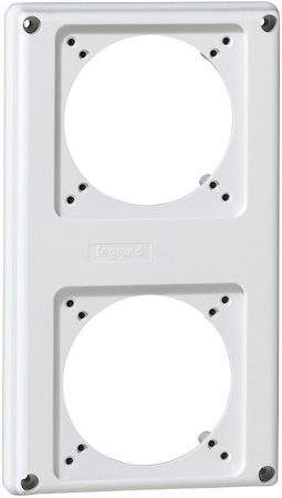 Legrand 057713 P17 лиц.пан. с 1 загл. 2роз.16А