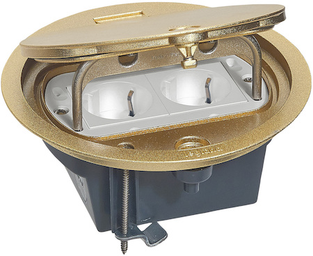Legrand 088063 Нап.кор.кр.лат.IP66 откид.кр.