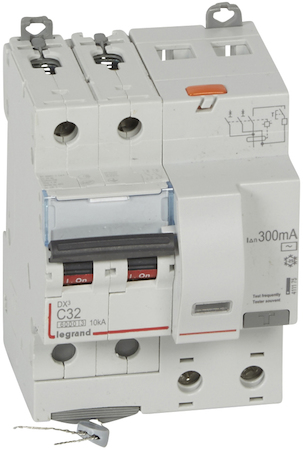 Legrand 411175 АВДТ DX3 2П C32А 300MA-AC 4м