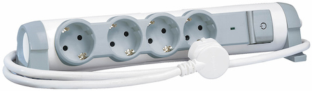 Legrand 694651 Удлинитель 4X2К+З 1,5м с УЗИП