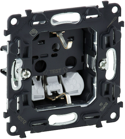 Legrand 753030 VLN Розетка 2К+З с/штор