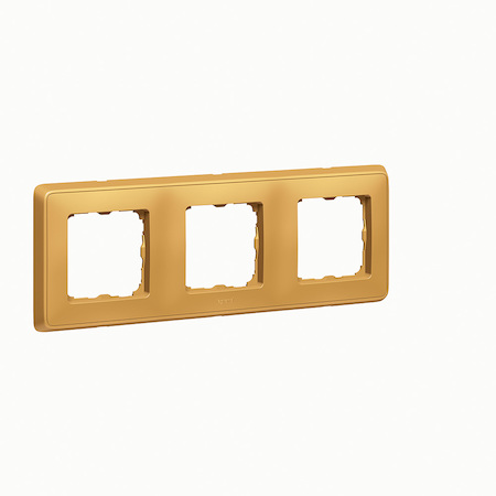 Legrand 695983 Рамка 3 поста Мат.золото