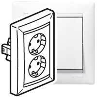 Legrand 774248 Розетка 2X2К+З в сборе шт безвинт БЕЛ VLN