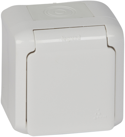 Legrand 782321 Розетка 2К+З шт IP44 БЕЛ
