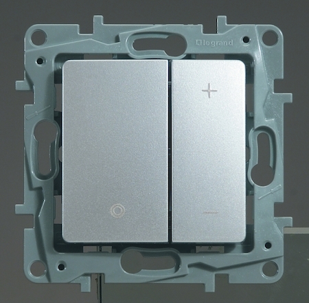 Legrand 096668 Светорег Нажим400вт Алм Etika
