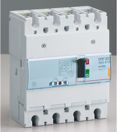 Legrand 420215 АВТ.ВЫКЛ.DPX³ 250 4P 100А 25kA