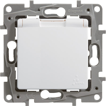 Legrand 672232 Розетка 2К+З IP44 БЕЛ ETIKA