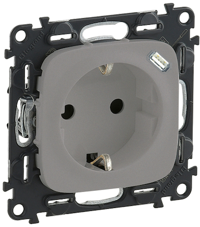 Legrand 753007 VLN-a Рзк 2К+З/USB C АЛЮ 