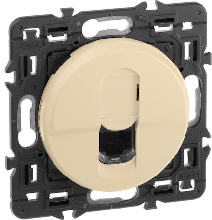 Legrand SET-1-067344-01 Celiane Розетка RJ45 UTP Cat. 6 Слоновая кость