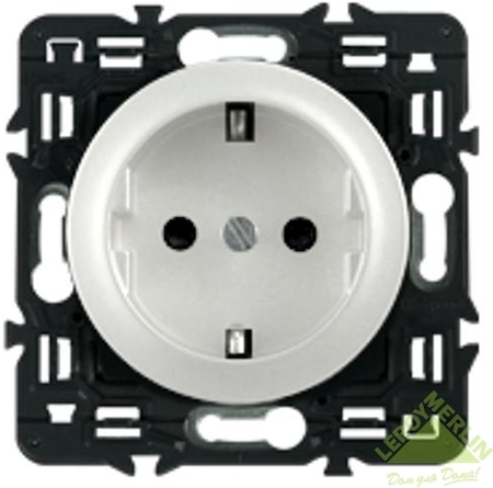 Legrand 696904 Cln Роз. 2К+З на винтах бел.