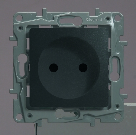 Legrand 096644 Розетка 2к Авт Шт Ант Etika