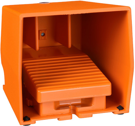 Schneider Electric XPER611 ПЕДАЛЬНЫЙ ВЫКЛЮЧАТЕЛЬ, 1 ПЕДАЛЬ, С МЕТАЛЛ. ЗАЩИТНЫМ КОЖУХОМ