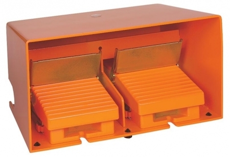 Schneider Electric ДВОЙНОЙ ПЕДАЛ. ПЕРЕКЛЮЧ. XPER5110D