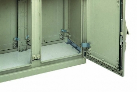 Schneider Electric NSYECPLAZ103 ЦЕЛЬНАЯ ПЛАТА КАБ. ВВОДА 79000 1000Х320