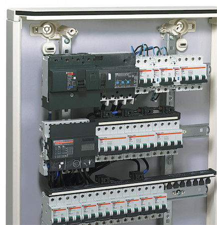 Schneider Electric 18662 АВТОМАТИЧЕСКИЙ ВЫКЛ. NG125N 4П 125A C