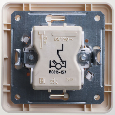 Schneider Electric VS616-157-28 W59 1-клавишный ПЕРЕКЛЮЧАТЕЛЬ с подсветкой, 16АХ, в сборе, СЛОНОВАЯ КОСТЬ