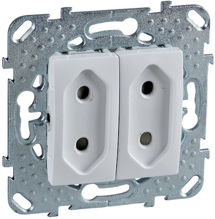 Schneider Electric MGU5.3131.18ZD UNICA РОЗЕТКА 2-модульная, без зазем., со шторками, винт. зажим, 10 А, БЕЛЫЙ