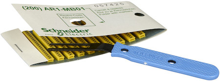 Schneider Electric AR1MB01 УПАКОВКА МАРКИРОВ ПО 200 ШТ КАЖД БУКВЫ A-Z+ЗНАК \ЗЕМЛЯ\, \+\, \-\ И АКСЕС AT1PA1