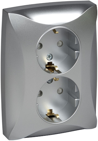Schneider Electric WDE000326 ДУЭТ РОЗЕТКА двойная с заземлением со шторками, 16А, в сборе, СЕРЕБРИСТЫЙ