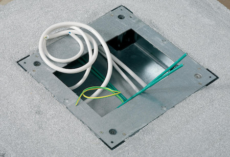 Schneider Electric ISM50323 КОРОБКА МЕТ.Д/ЛЮКА199Х199 И КОРОБА 350ММ