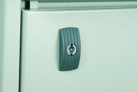 Schneider Electric NSYTT8CRN ЗАМОЧНАЯ ЛИЧИНКА ТРЕУГ. ХРОМ. 8ММ