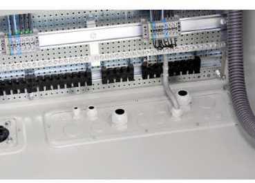 Schneider Electric NSYTLEK ПЛАТА КАБ. ВВОДА С ВЫБ. ОТВЕРСТ. 445x130