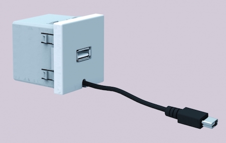Simon K126A-8 Источник питания  USB, 5VDC, 45х45мм, алюминий