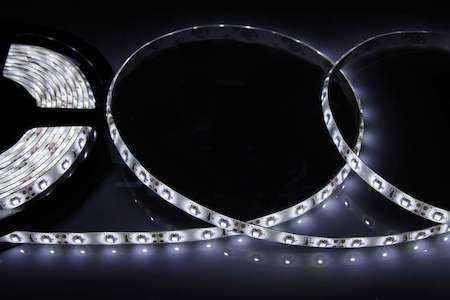 Neon-Night Лента светодиодная SMD3528 бел. 4.8Вт/м 60LED/м 12В IP65 (уп.5м) NEON-NIGHT 141-355