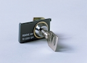Блокировка выключателя в разомкнутом состоянии LOCK IN OPEN POSITION - SAME KEY N.20005