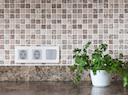 Legrand Inspiria 673722 розетка с заземлением для скрытого монтажа, цвет "Алюминий", ток 16 А, напряжение ~250В, максимальная мощность 3680 Вт.